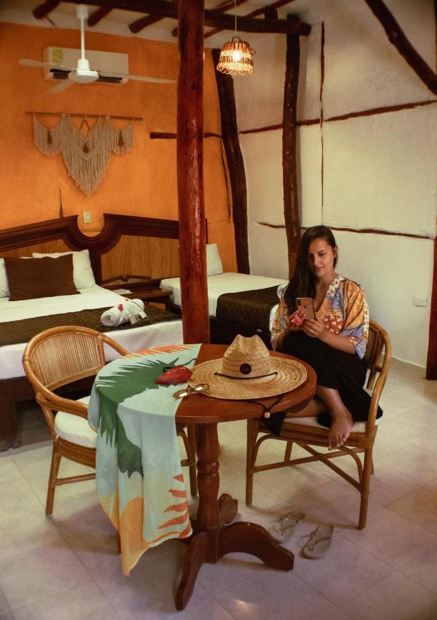 Golden Paradise Hostel Isla Holbox Kültér fotó