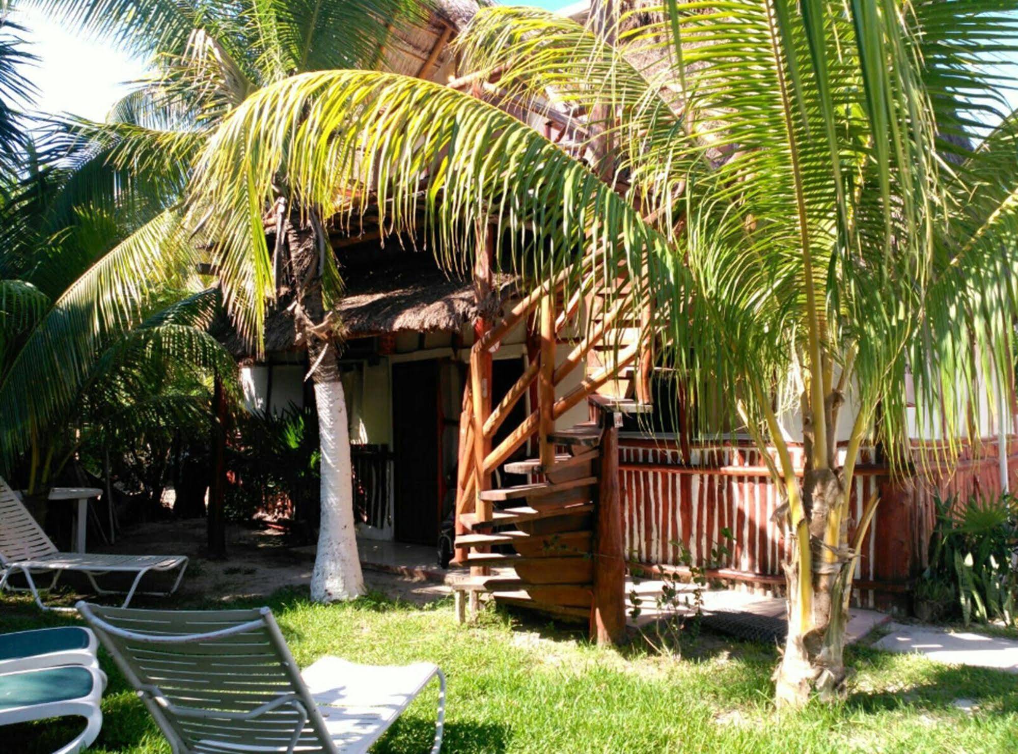 Golden Paradise Hostel Isla Holbox Kültér fotó