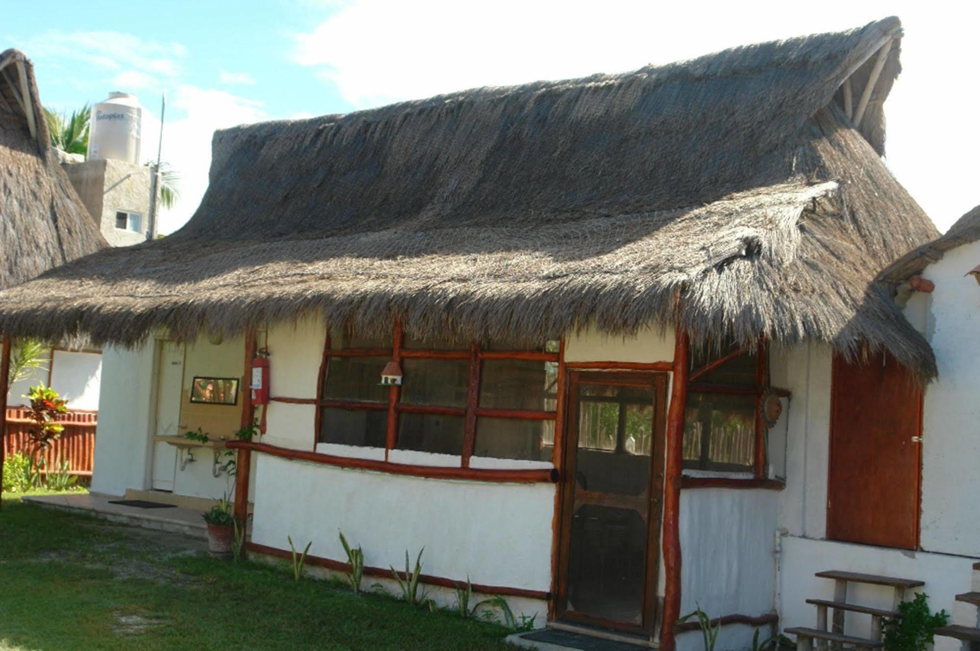 Golden Paradise Hostel Isla Holbox Kültér fotó