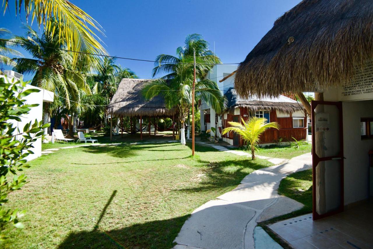 Golden Paradise Hostel Isla Holbox Kültér fotó